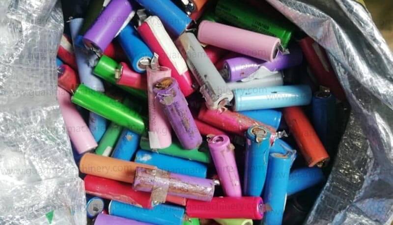 Cylindrical batteries